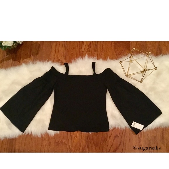 ❌SOLD❌BAR III Off-the-Shoulder Spaghetti Strap Top - Picture 5 of 6